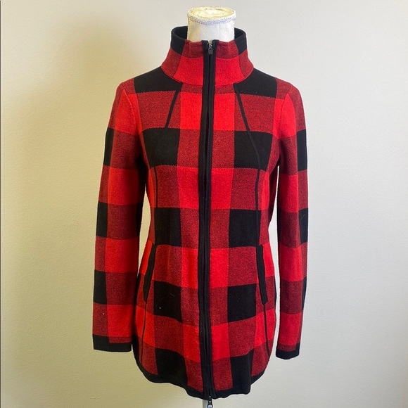 Adrienne Vittadini Small Red and Black Plaid Zip-Up Jacket - Picture 1 of 3